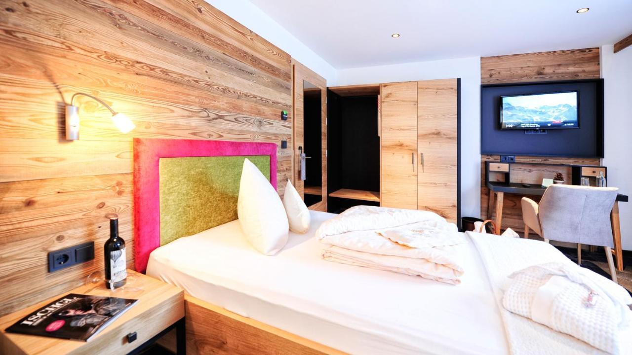 Hotel Garni Stefanie Ischgl Exterior photo