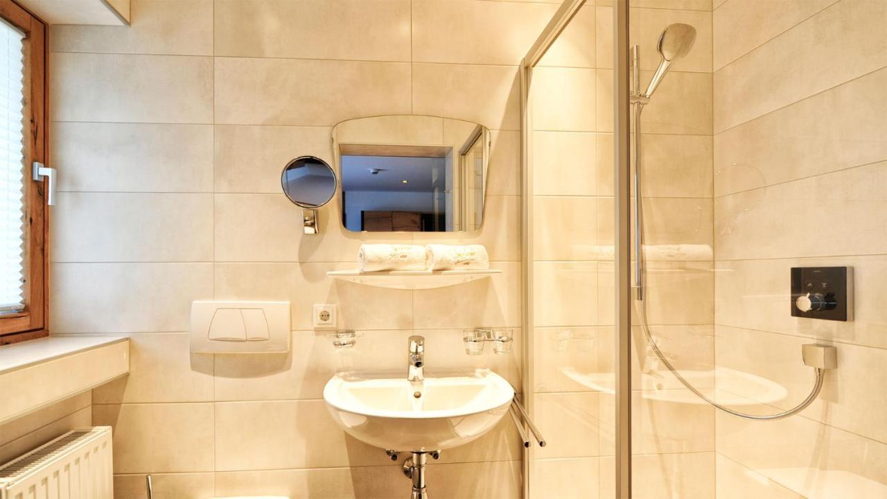 Hotel Garni Stefanie Ischgl Exterior photo